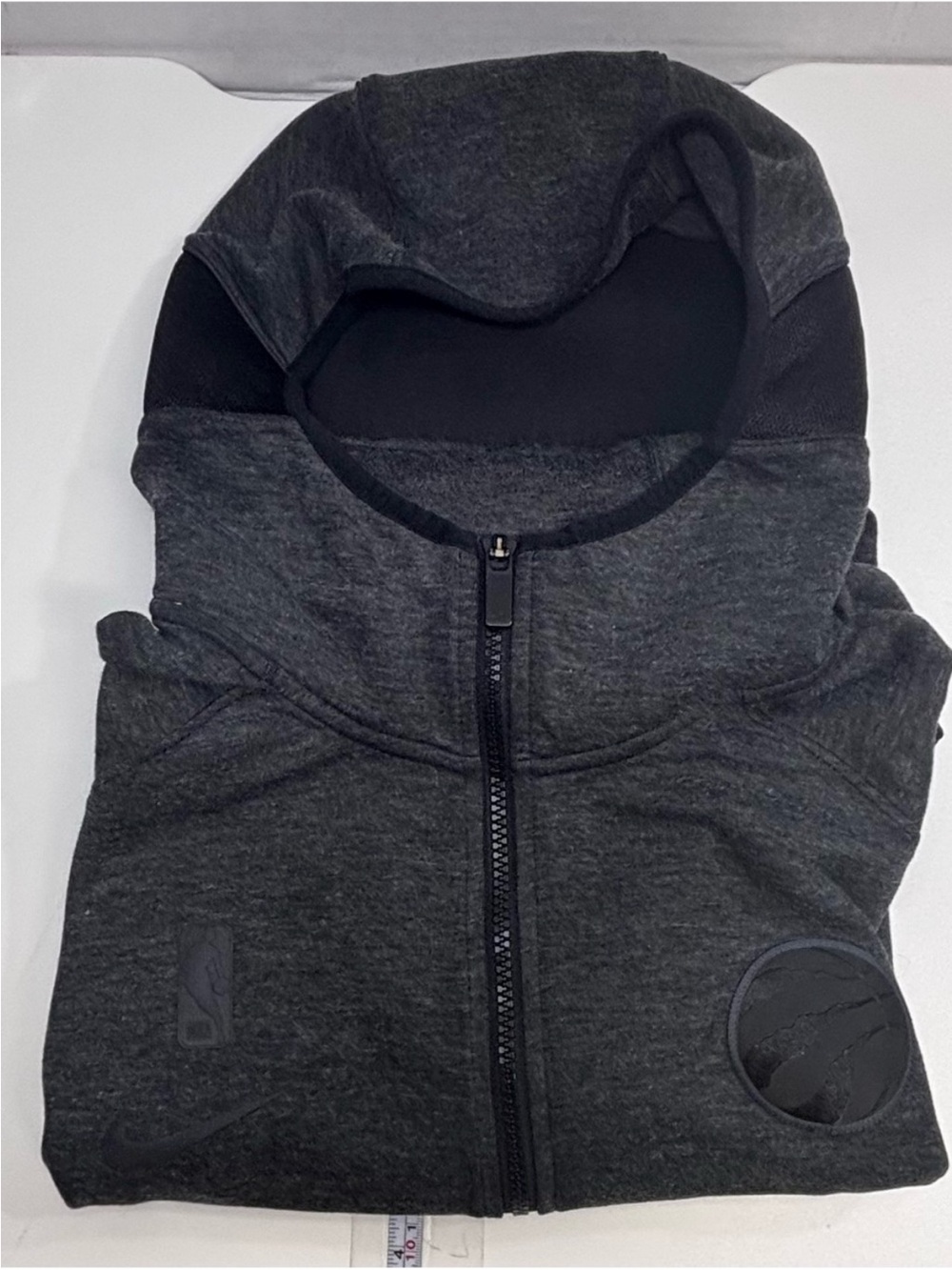 Nike x NBA Toronto Raptors Dri-FIT Full-Zip Hoodie - Picture 3 of 8